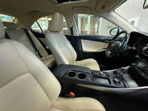 Used 2015 Lexus IS 250 image 28