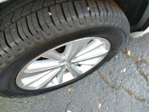 Used 2009 Toyota Highlander Limited image 26