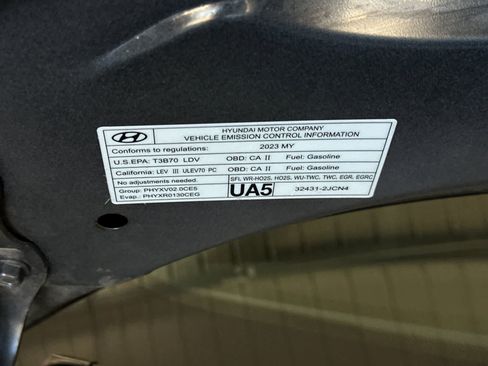 Used 2023 Hyundai Elantra SE FWD image 27