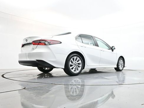 Used 2024 Toyota Camry LE FWD image 33