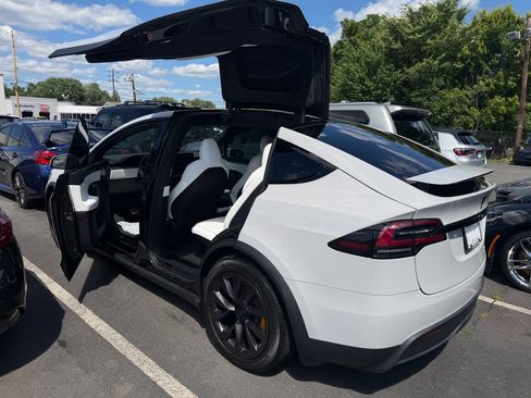 Used 2023 Tesla Model X Plaid AWD/4WD image 5