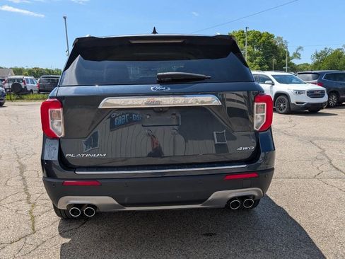 Used 2022 Ford Explorer Platinum w/ Equipment Group 601A AWD/4WD image 7