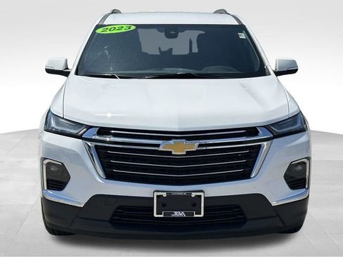 Used 2023 Chevrolet Traverse LT FWD image 23