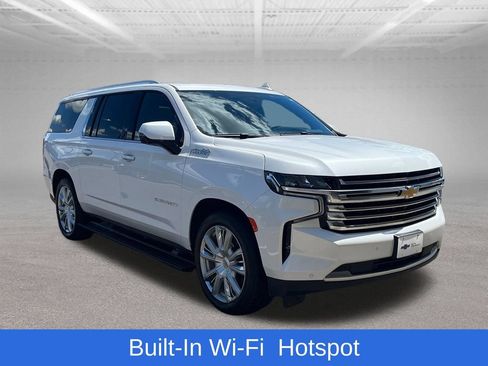 Used 2024 Chevrolet Suburban High Country AWD/4WD image 9