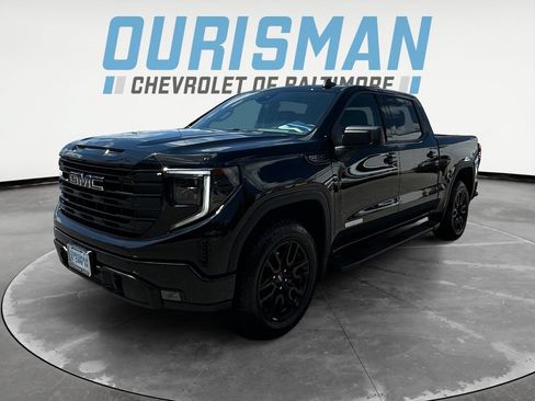 Used 2024 GMC Sierra 1500 Elevation w/ LPO, Elevation Black Package AWD/4WD image 2