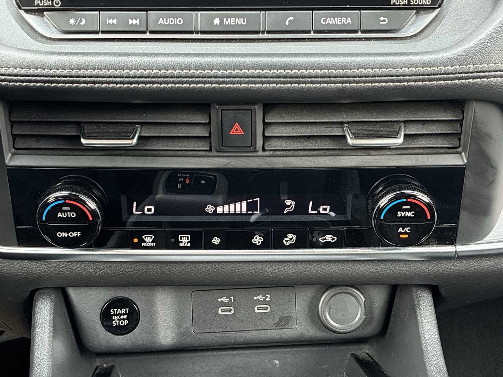 Used 2024 Nissan Rogue SV AWD/4WD image 19