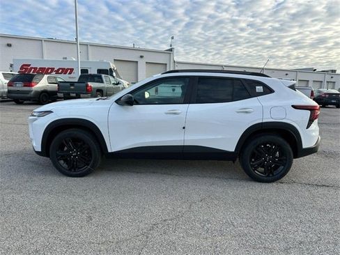 New 2026 Chevrolet Trax ACTIV w/ Driver Confidence Package image 2