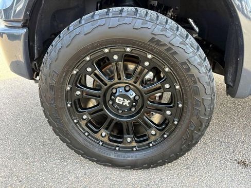 Used 2017 Ford F150 XLT w/ Equipment Group 302A Luxury image 8