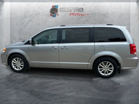 Used 2019 Dodge Grand Caravan SXT FWD image 2