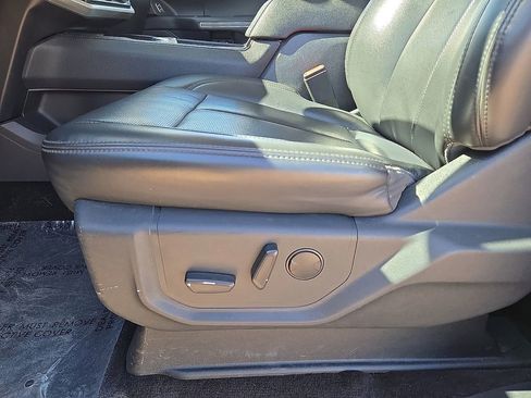 Used 2022 Ford Expedition Max XLT image 23