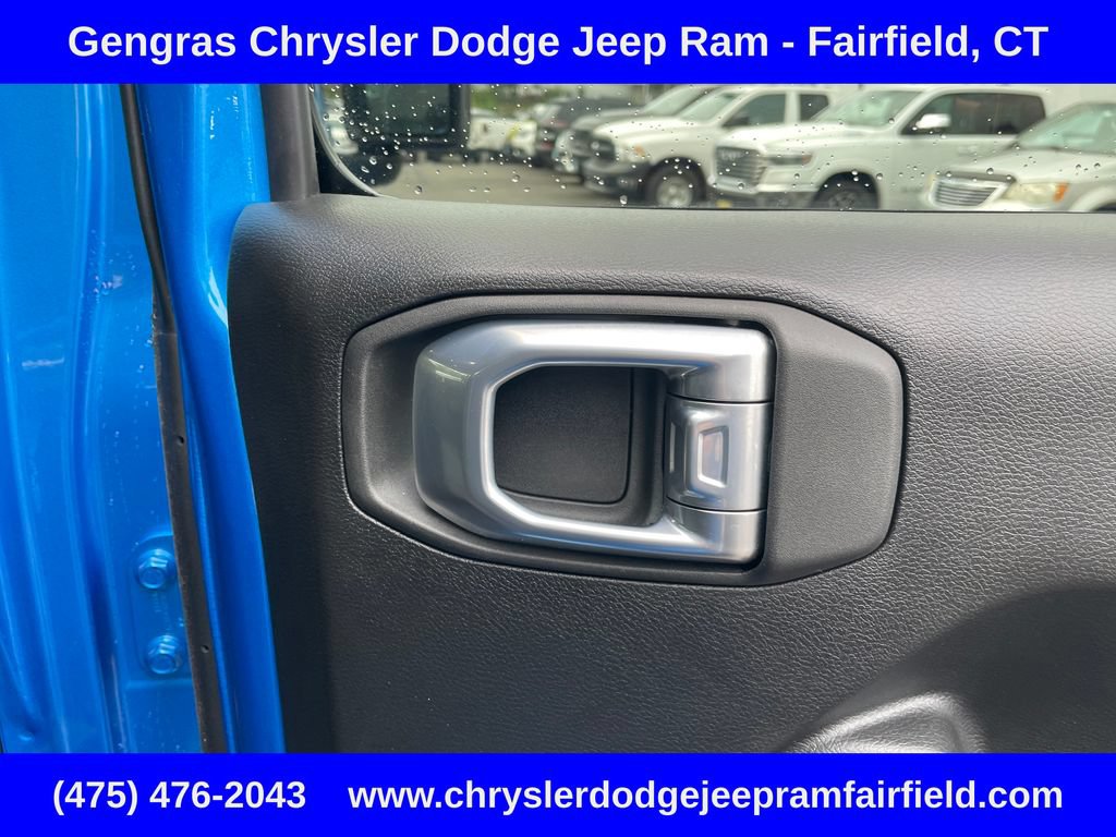 Certified 2025 Jeep Wrangler Unlimited Rubicon 4xe w/ Safety Group AWD/4WD image 26