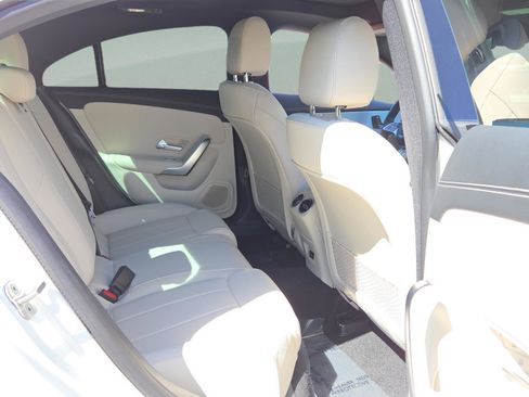 Used 2025 Mercedes-Benz CLA 250 image 31