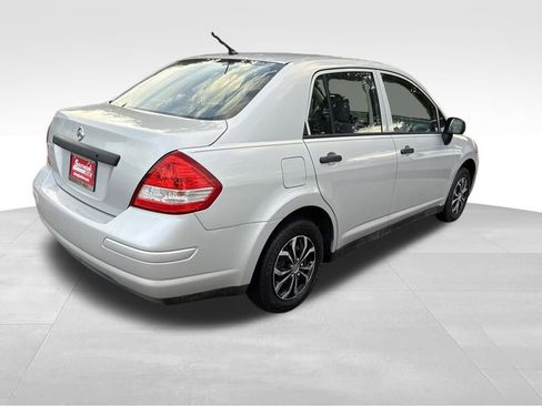 Used 2011 Nissan Versa Sedan image 5