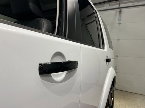 Used 2016 Land Rover LR4 HSE image 16