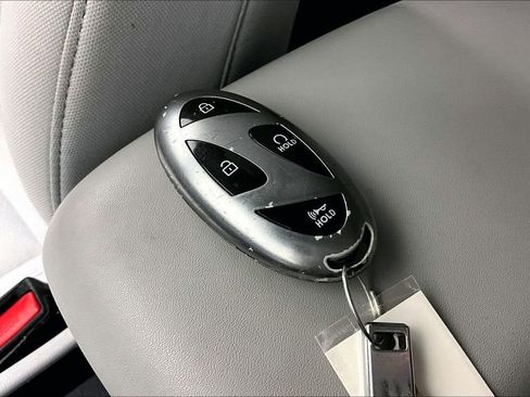 Used 2024 Hyundai Kona SEL image 13