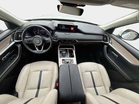 Used 2024 MAZDA CX-90 Plug-In Hybrid w/ Premium Pkg image 17