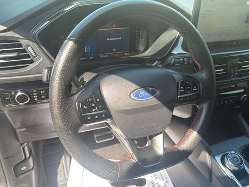 Used 2023 Ford Escape ST-Line w/ Tech Pack #1 FWD image 15