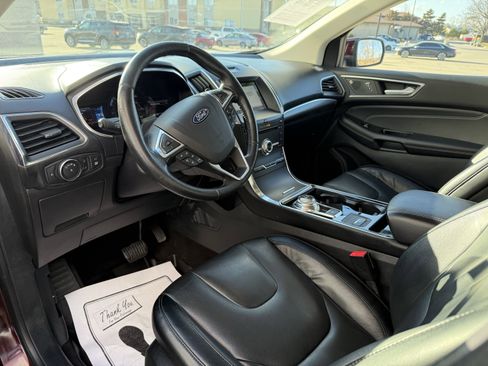 Used 2019 Ford Edge Titanium w/ Cold Weather Package image 11