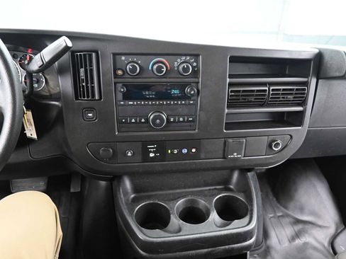 Used 2020 Chevrolet Express 2500 image 12
