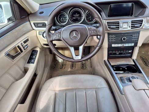 Used 2016 Mercedes-Benz E 350 Sedan w/ Premium Package image 15