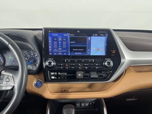 Used 2021 Toyota Highlander Platinum image 14
