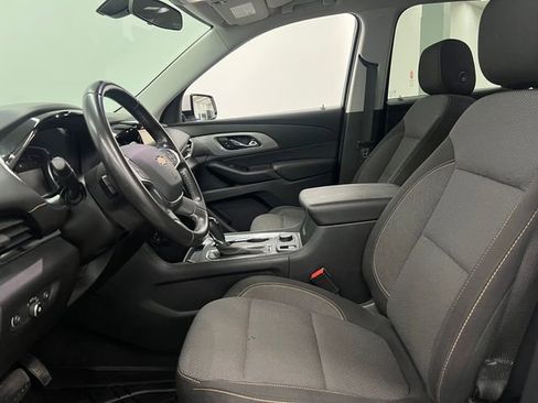 Used 2020 Chevrolet Traverse LT w/ LPO, Floor Liner Package image 12