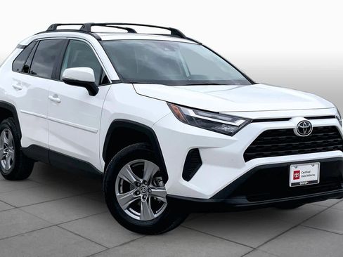 Certified 2025 Toyota RAV4 XLE w/ Convenience Package FWD image 3