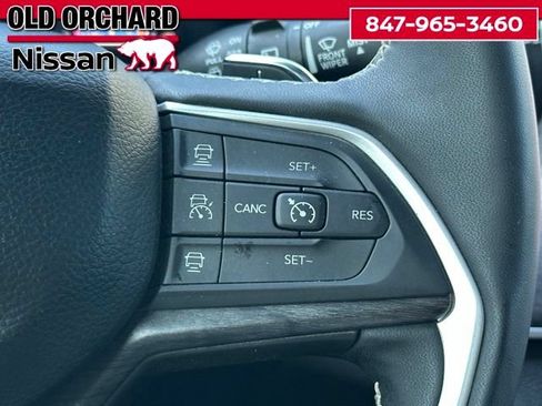 Used 2024 Jeep Grand Cherokee L Limited w/ Black Appearance Package AWD/4WD image 23