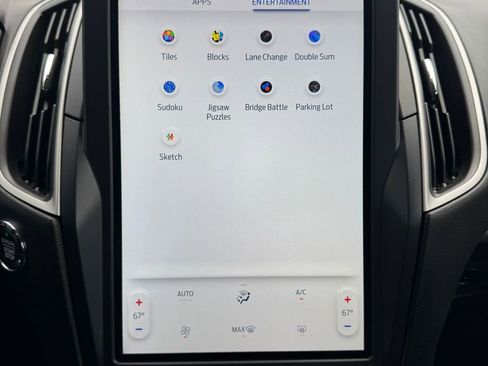 Used 2022 Ford Edge SE image 23