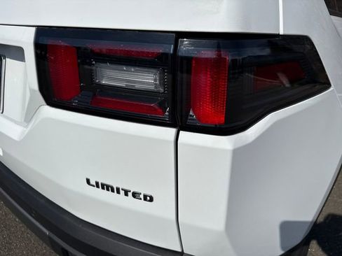 New 2026 Jeep Cherokee Limited AWD/4WD image 12