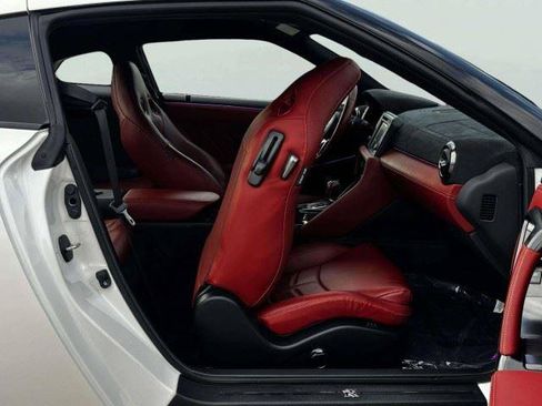 Used 2024 Nissan GT-R w/ Floor Mat Package AWD/4WD image 51