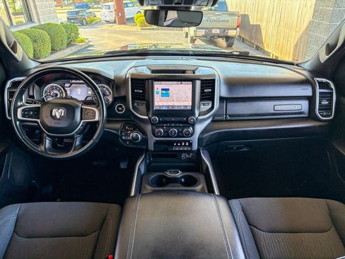Used 2022 RAM 1500 Big Horn AWD/4WD image 2