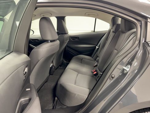 Used 2025 Toyota Corolla LE FWD image 25