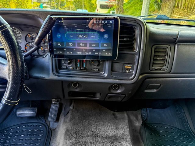 Used 2004 GMC Sierra 1500 SLE w/ Light Duty Power Package RWD image 32