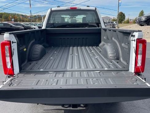 Used 2024 Ford F250 XL image 4
