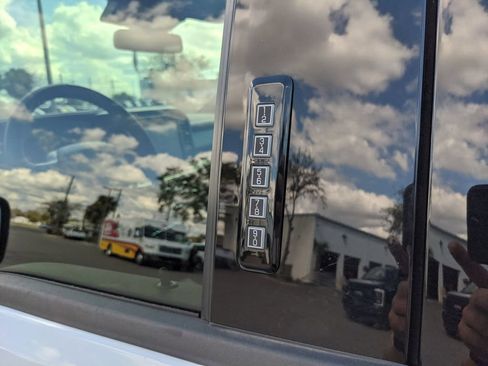 Used 2024 Ford F150 Raptor AWD/4WD image 21
