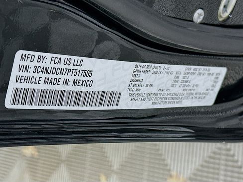 Used 2023 Jeep Compass Limited image 12