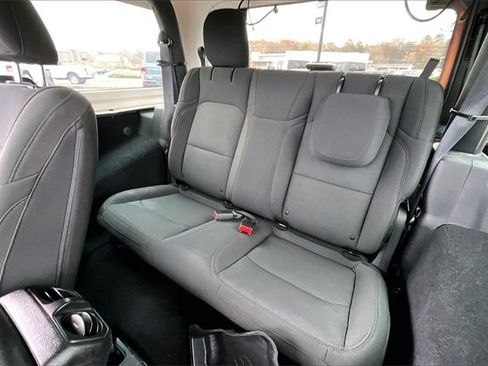 Used 2018 Jeep Wrangler Sport S image 18