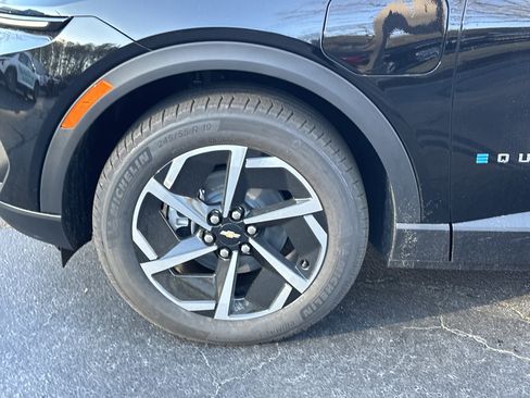 New 2026 Chevrolet Equinox EV LT image 13