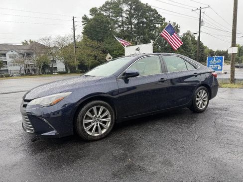 Used 2015 Toyota Camry XLE FWD image 4