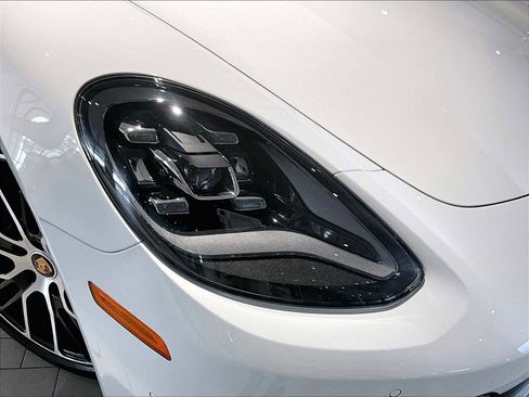 Used 2023 Porsche Panamera Platinum Edition image 15