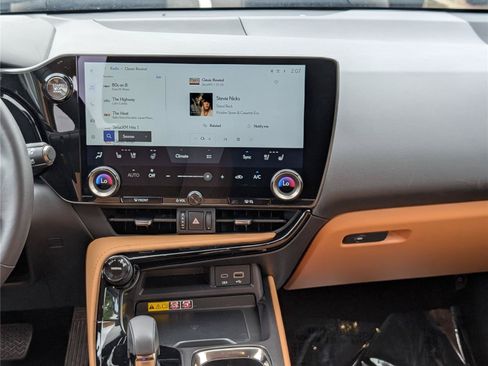 Certified 2025 Lexus NX 350 AWD w/ Accessory Package (2T) image 18