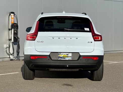 New 2026 Volvo XC40 B5 Plus w/ Protection Package Premier image 4