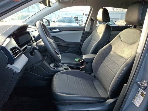 Certified 2022 Volkswagen Taos SE image 17