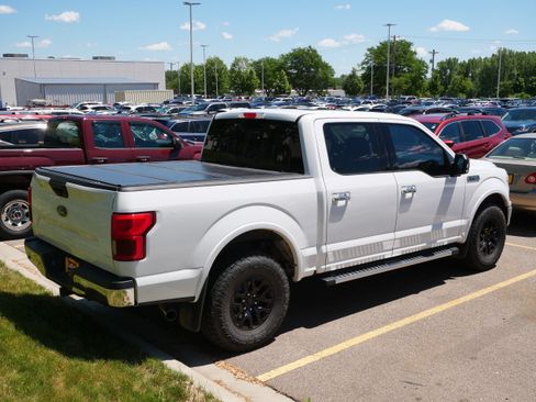 Used 2019 Ford F150 Lariat w/ Equipment Group 502A Luxury AWD/4WD image 3