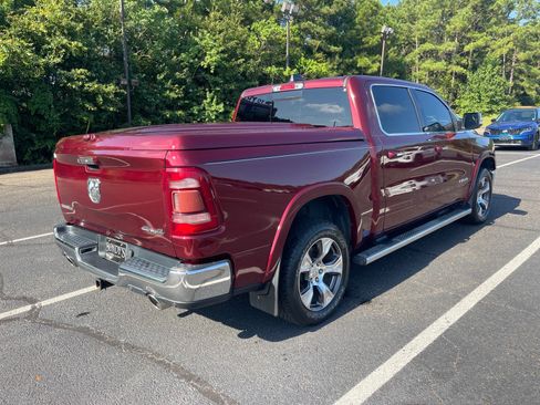 Used 2019 RAM 1500 Laramie AWD/4WD image 17