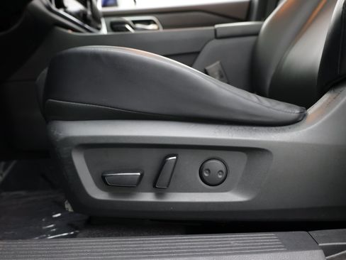 Used 2021 Nissan Rogue SV w/ Premium Package FWD image 14
