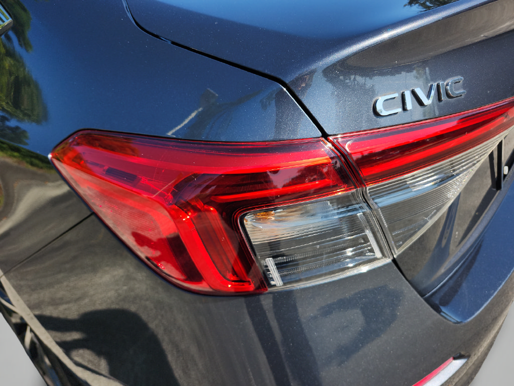 Used 2024 Honda Civic Touring image 15