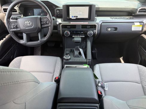 Used 2026 Toyota Tacoma SR5 AWD/4WD image 15