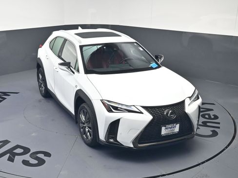 Used 2021 Lexus UX 200 F Sport image 22